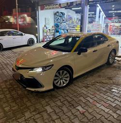 تۆیۆتا کامری